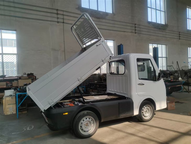 Runhorse EV EEC L7e Electric Vehicle Right Hand Drive Electric Car 2 Seats Electric Mini Truck For Wholesale